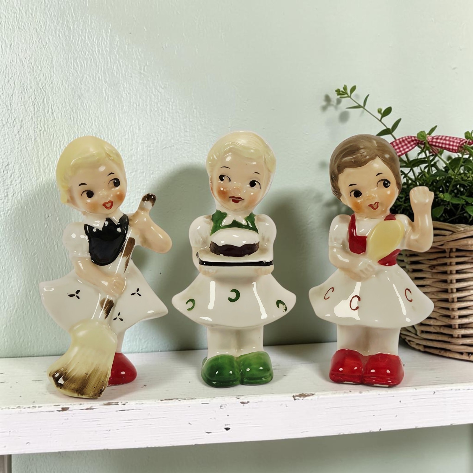 Set of 3 VTG Ucagco Figurine Chore Girls 1950s Ceramic Sweep Bake Brush Japan 4 Set of 3 VTG Ucagco Figurine Chore Girls 1950s Ceramic Sweep Bake Brush Japan 4