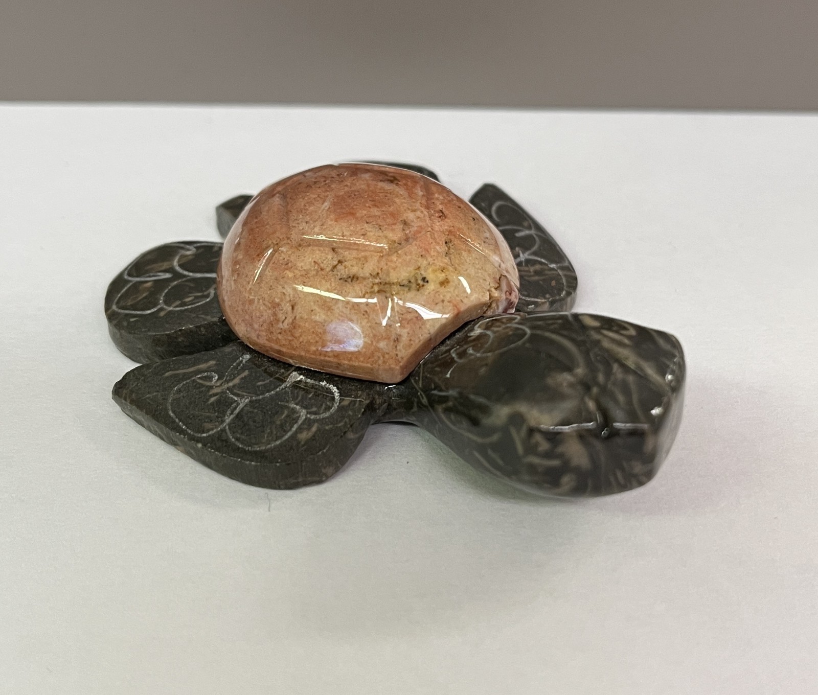 Hand crafted stone sea turtle polished made in Ecuador Save the Turtles 2.5\