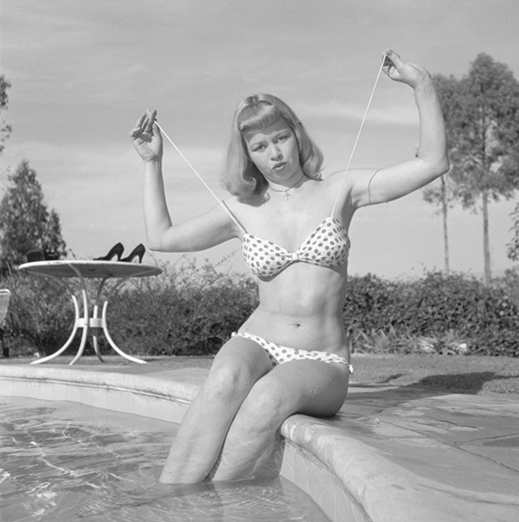 Vintage WANDA BARBOUR Original B&W 120 Film Negative Vintage WANDA BARBOUR Original B&W 120 Film Negative