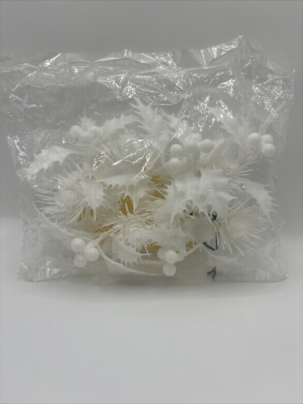 Vintage 1980s Diplomat Candles Holly Leaf Candle Ring White NOS Hallmark