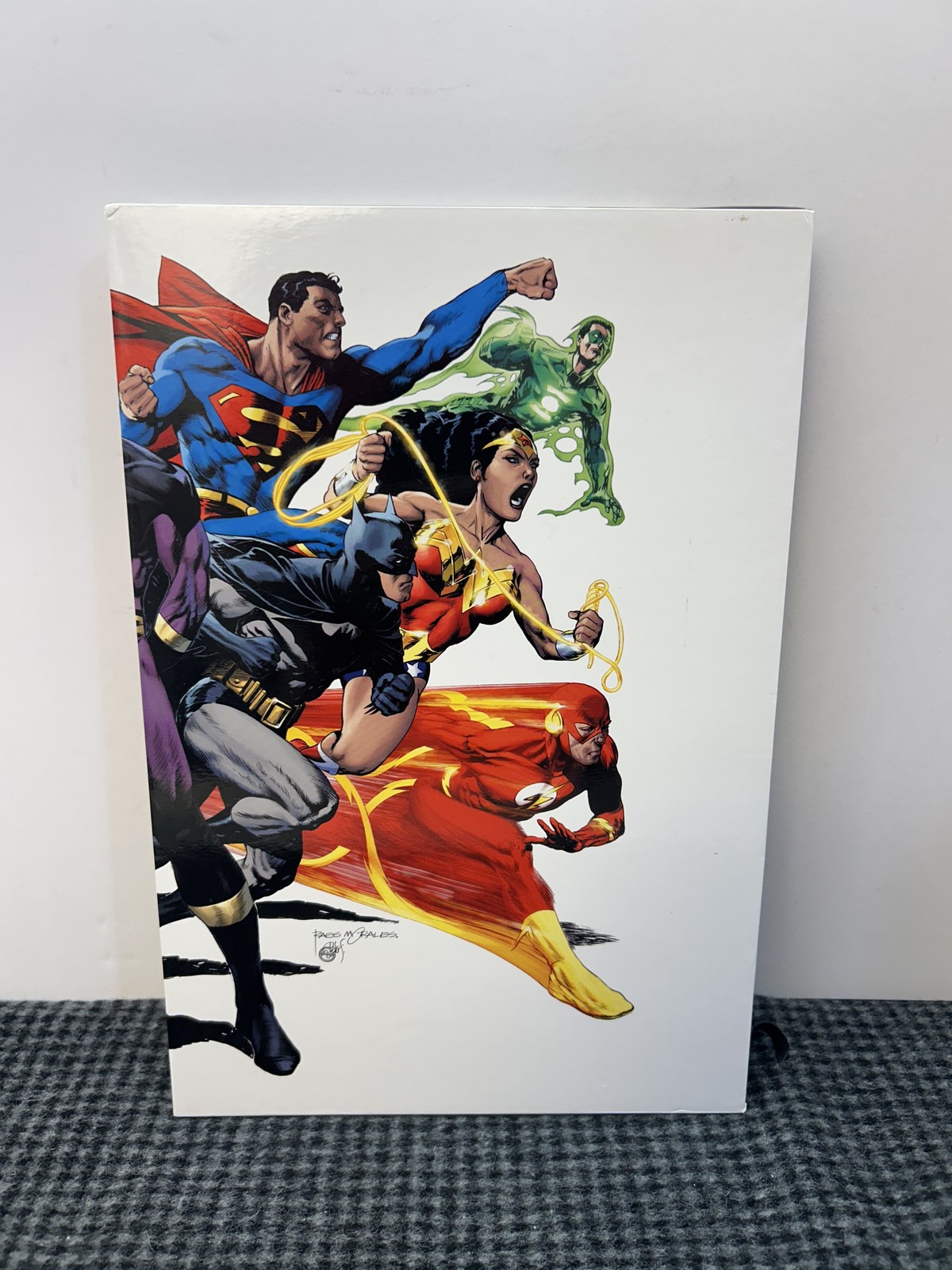 DC Comics Absolute Identity Crisis Hardcover HC with Slipcase Meltzer Morales DC Comics Absolute Identity Crisis Hardcover HC with Slipcase Meltzer Morales