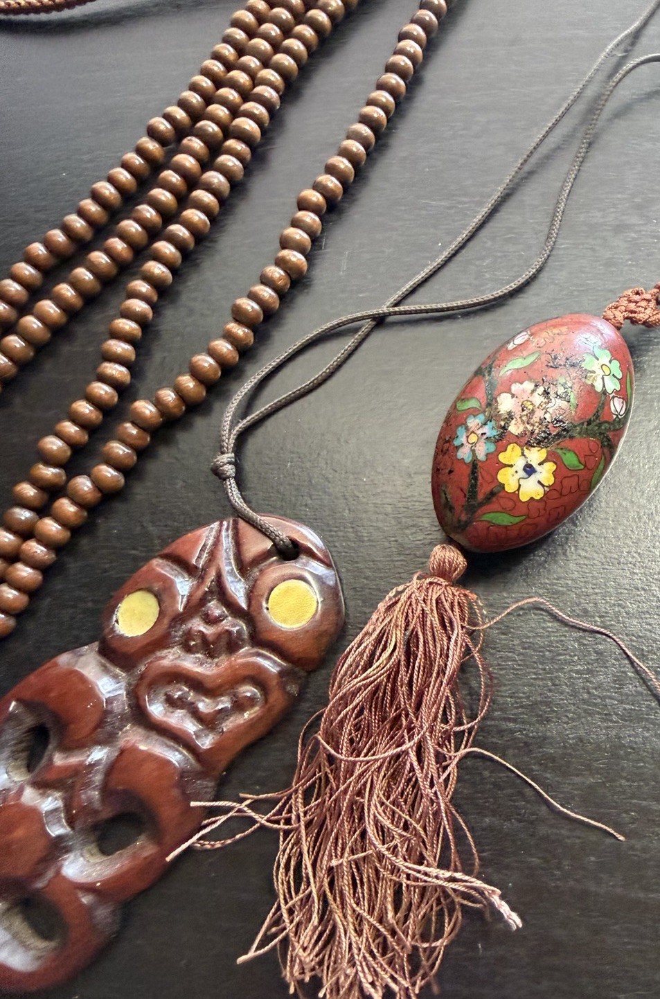 Vintage Global Folk Jewelry Lot Māori Carved Tiki Pendant Painted Lacquer Tassel Vintage Global Folk Jewelry Lot Māori Carved Tiki Pendant Painted Lacquer Tassel
