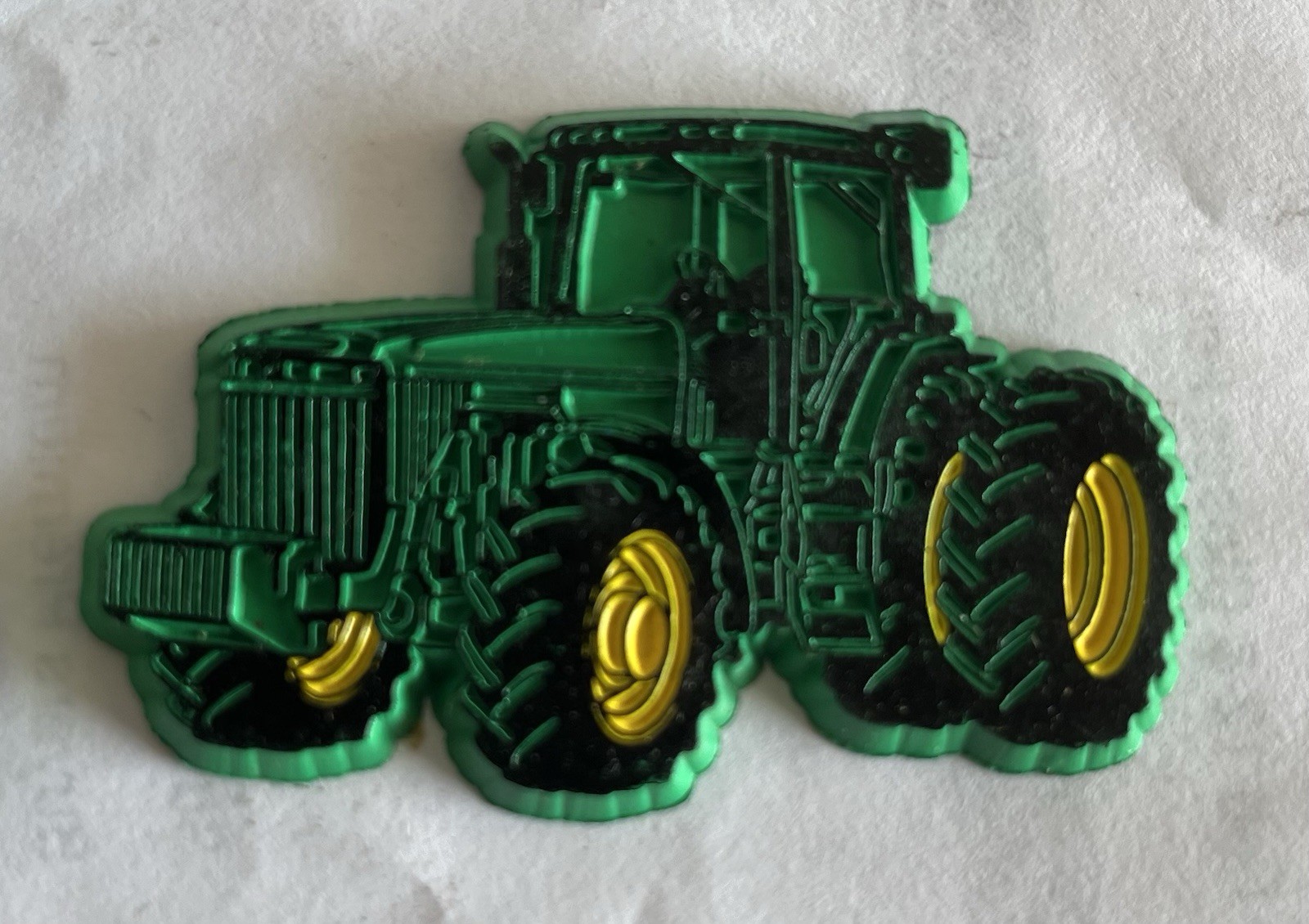 John Deere 8400?? Rubber Tractor Magnet John Deere 8400?? Rubber Tractor Magnet