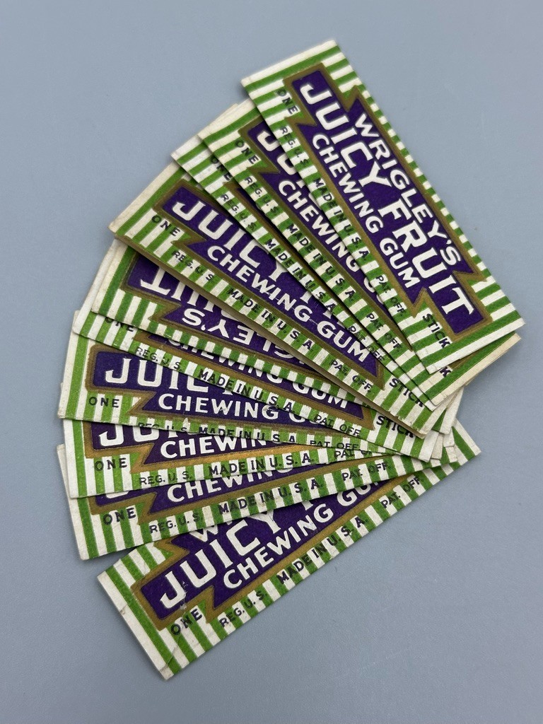 Lot 10 Vintage 1940s WRIGLEYS Juicy Fruit CHEWING GUM Wrappers WWII Era Stripes Lot 10 Vintage 1940s WRIGLEYS Juicy Fruit CHEWING GUM Wrappers WWII Era Stripes