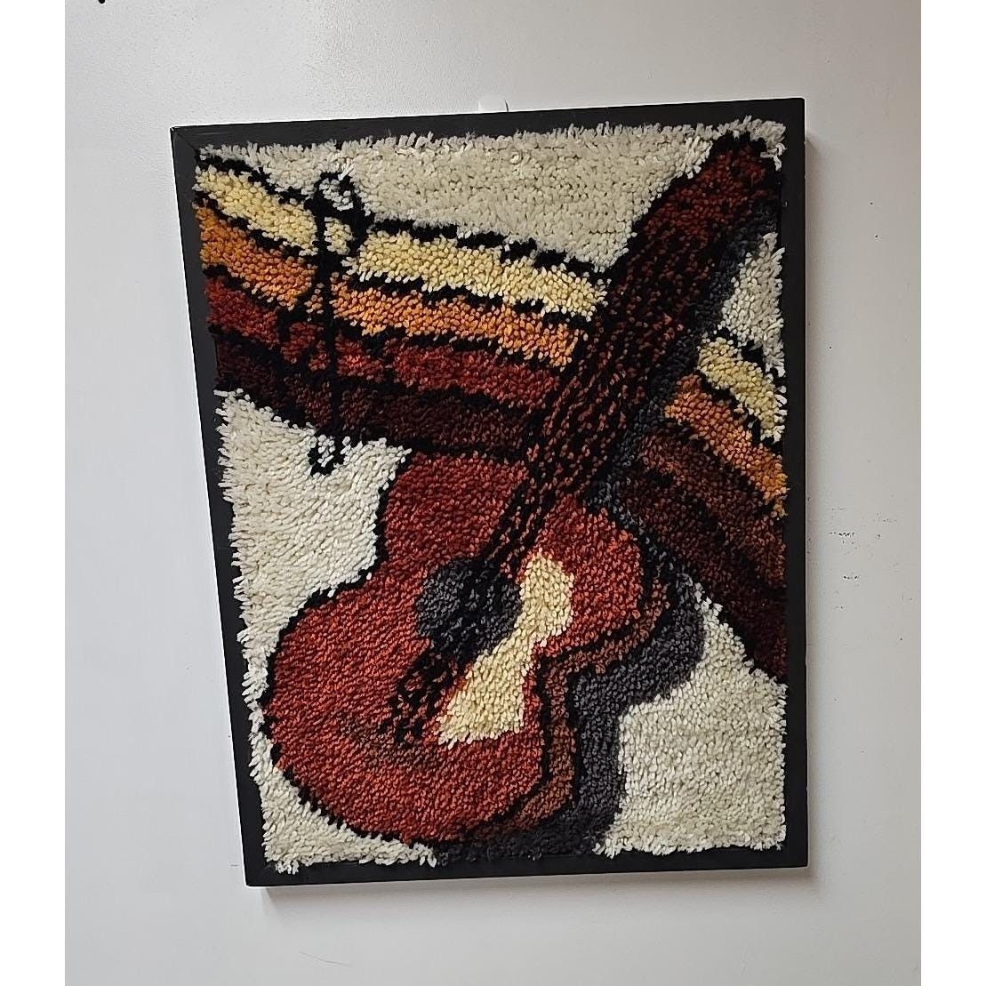 Vtg Handcrafted Acoustic Guitar Latch Hook Tapestry Wall Picture 25.5\