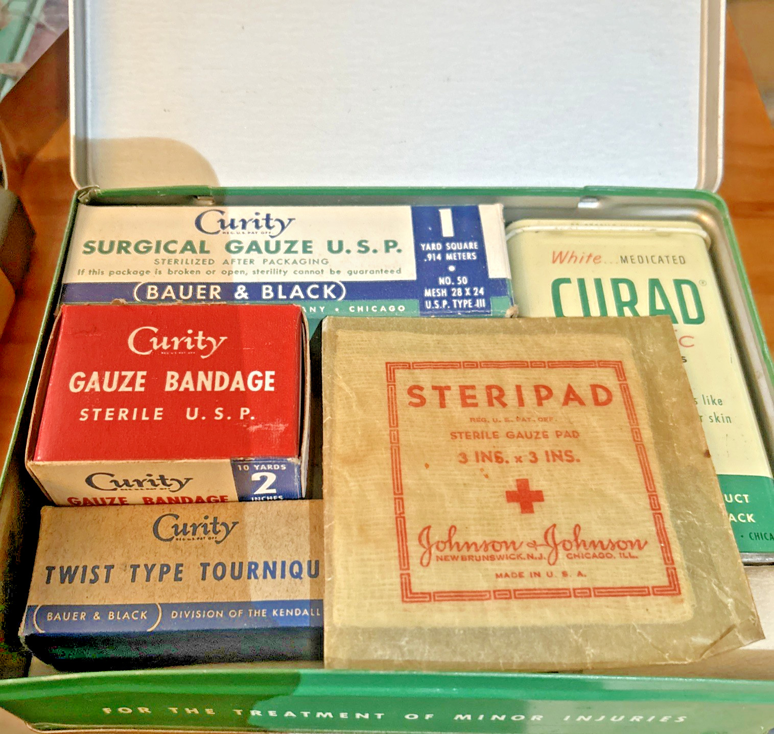 Vintage Curity Automibile First Aid Kit Bauer & Black including Contents