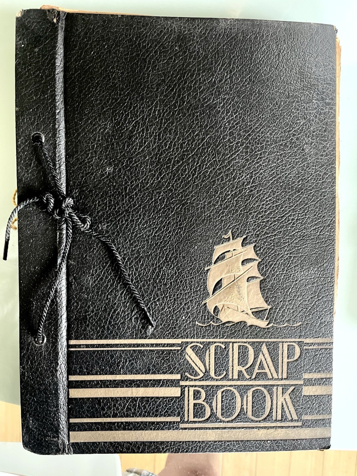 antique victorian scrap book album ~ Sunbonnet Sue Comics ~ 1800’s - 1930’s antique victorian scrap book album ~ Sunbonnet Sue Comics ~ 1800’s - 1930’s