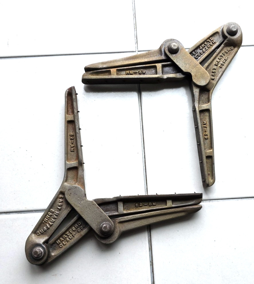 Nice Clean Pair of HARTFORD CLAMP COMPANY Cast Iron CORNER MITER CLAMPS