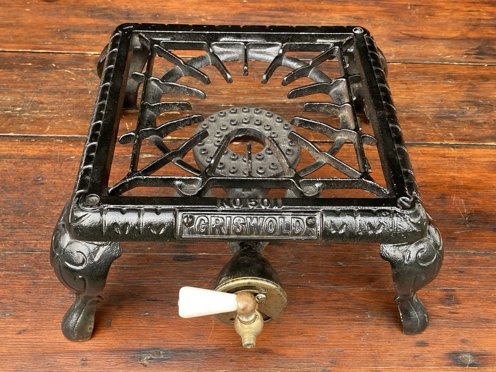 Griswold Cast Iron #501 Fancy Single Burner Gas Stove