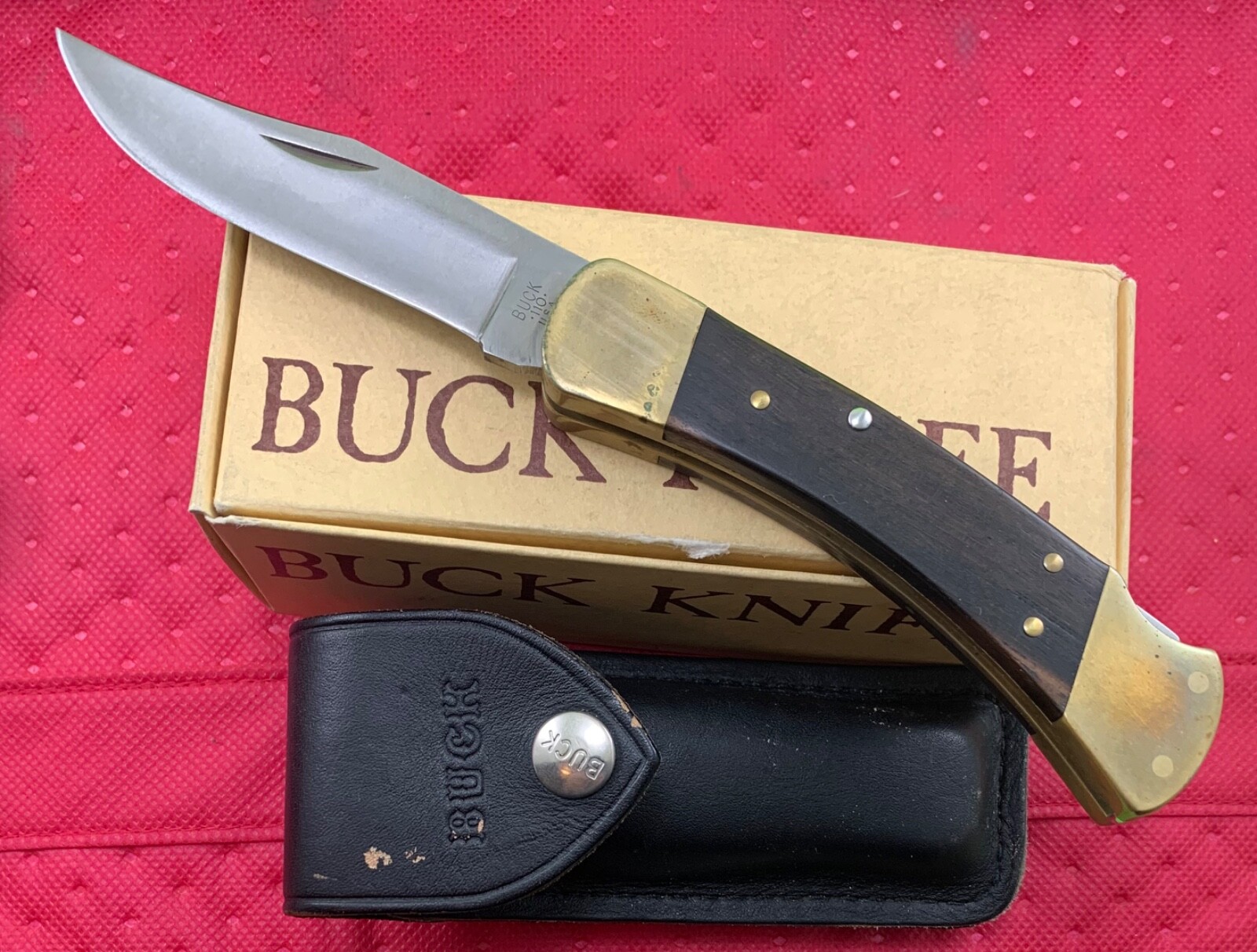 VINTAGE 1974-80 BUCK 110 FOLDING HUNTER KNIFE IN BOX