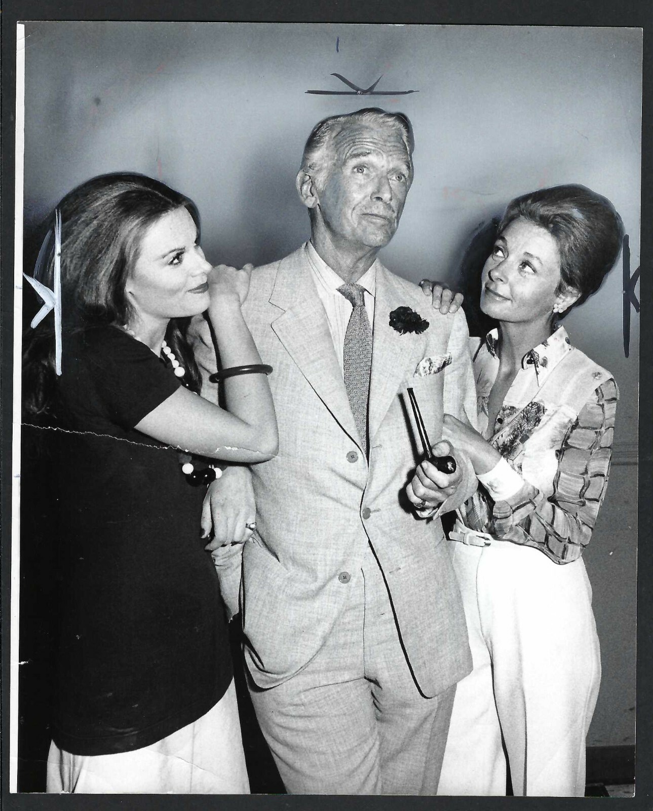 Douglas Fairbanks Jr. VINTAGE ORIGINAL PHOTO HOLLYWOOD ACTOR 1976 STUNNING MOVIE