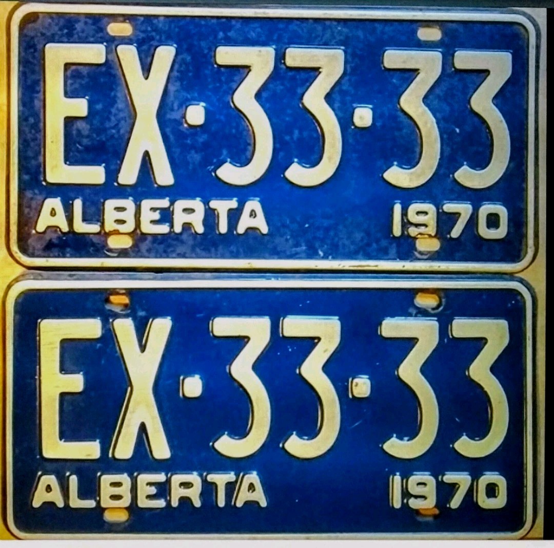** 1970 ALBERTA License Plate Pair **   # EX-33-33  Quad number   CDN $$