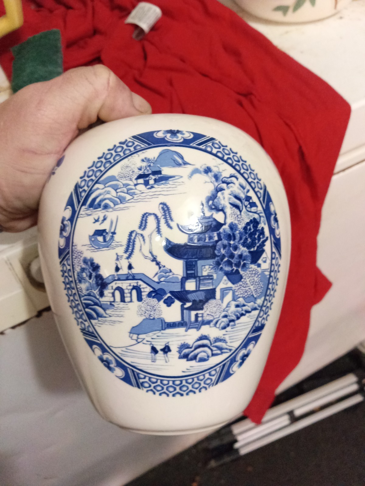 Vintage Blue & White Chinoiserie Ceramic Jar / Vase