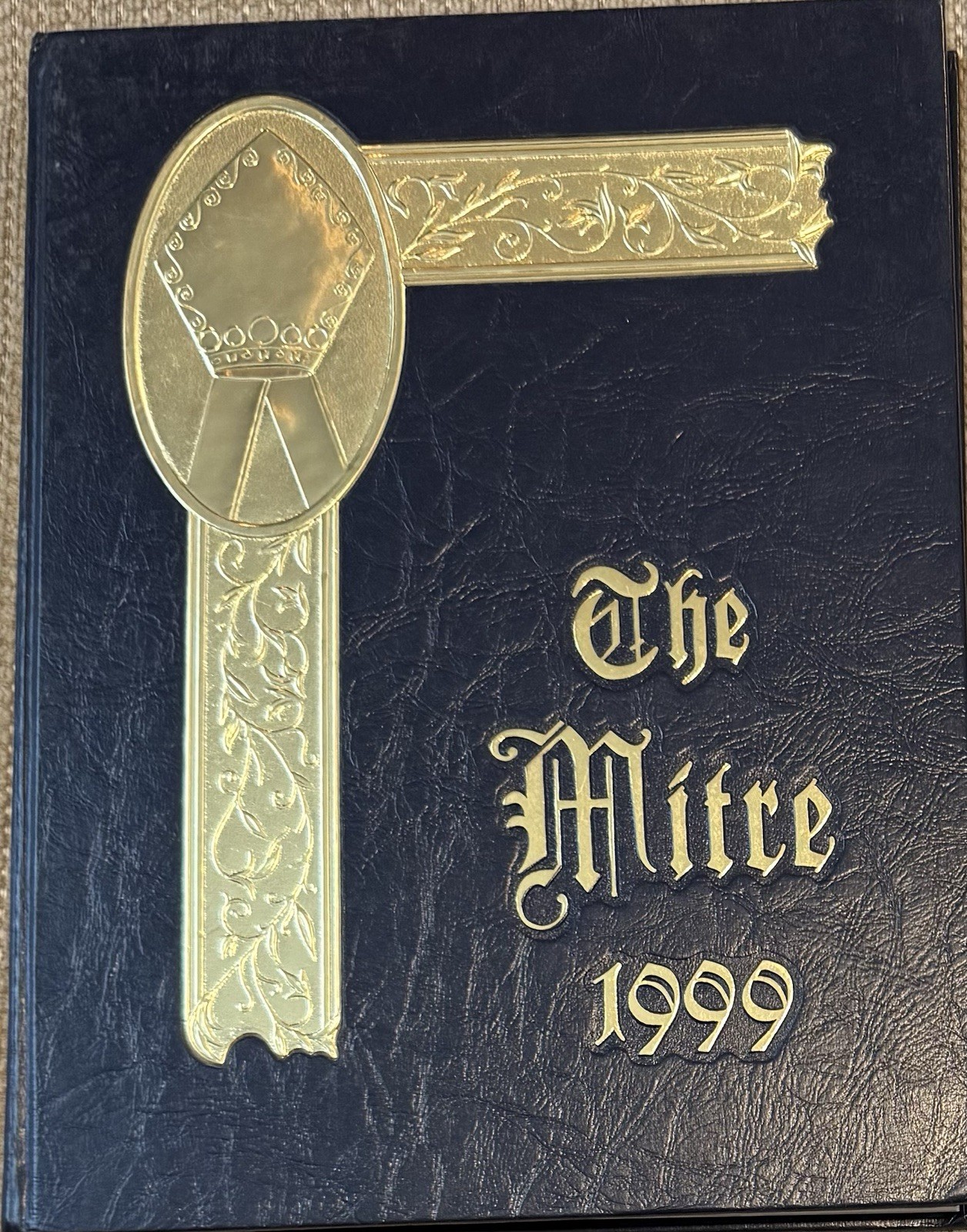 1999 Mitre Yearbook Bayley-Ellard H.S., Madison, NJ 1999 Mitre Yearbook Bayley-Ellard H.S., Madison, NJ