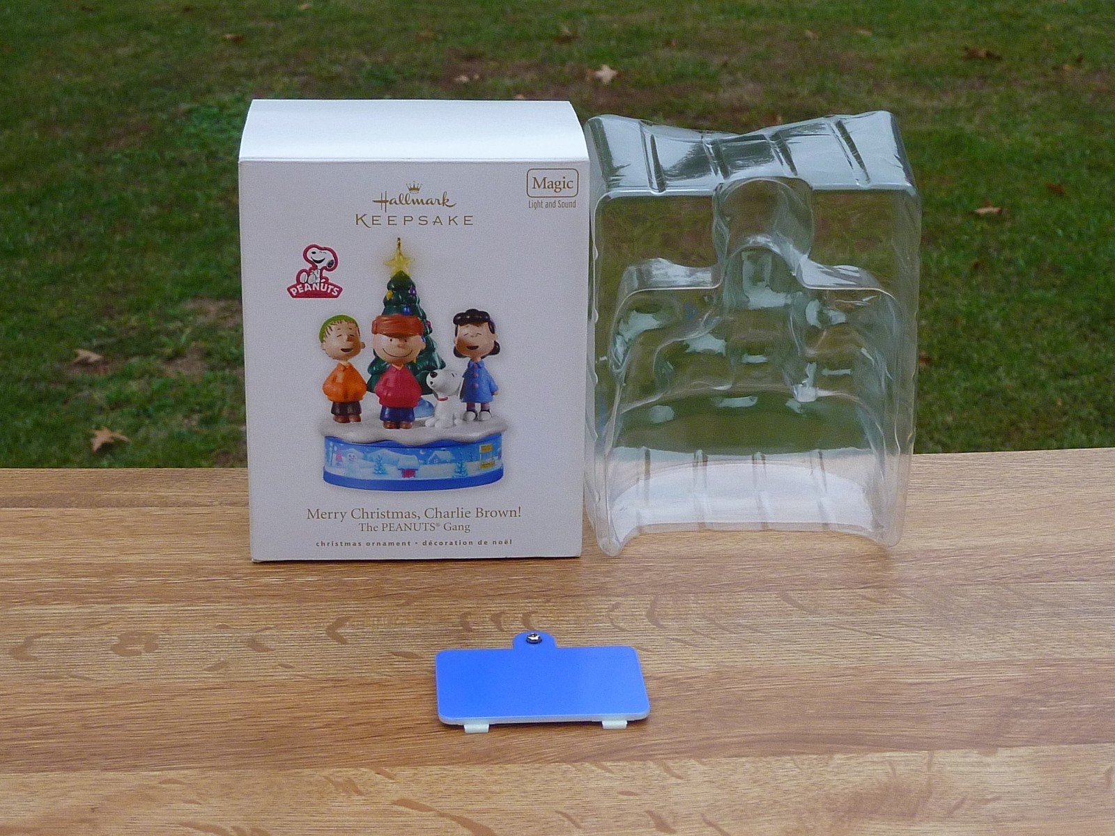 Hallmark 2010 Merry Christmas Charlie Brown Replacement EMPTY BOX+Battery Cover Hallmark 2010 Merry Christmas Charlie Brown Replacement EMPTY BOX+Battery Cover