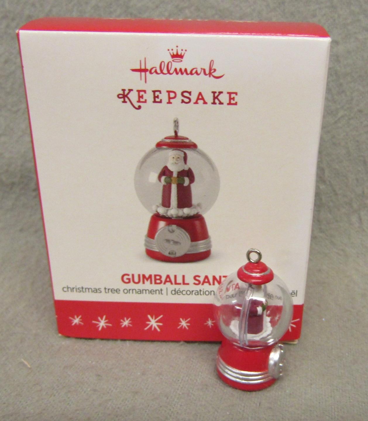 2016 Hallmark Ornament GUMBALL SANTA Miniature Santa in Gumball Machine NIB