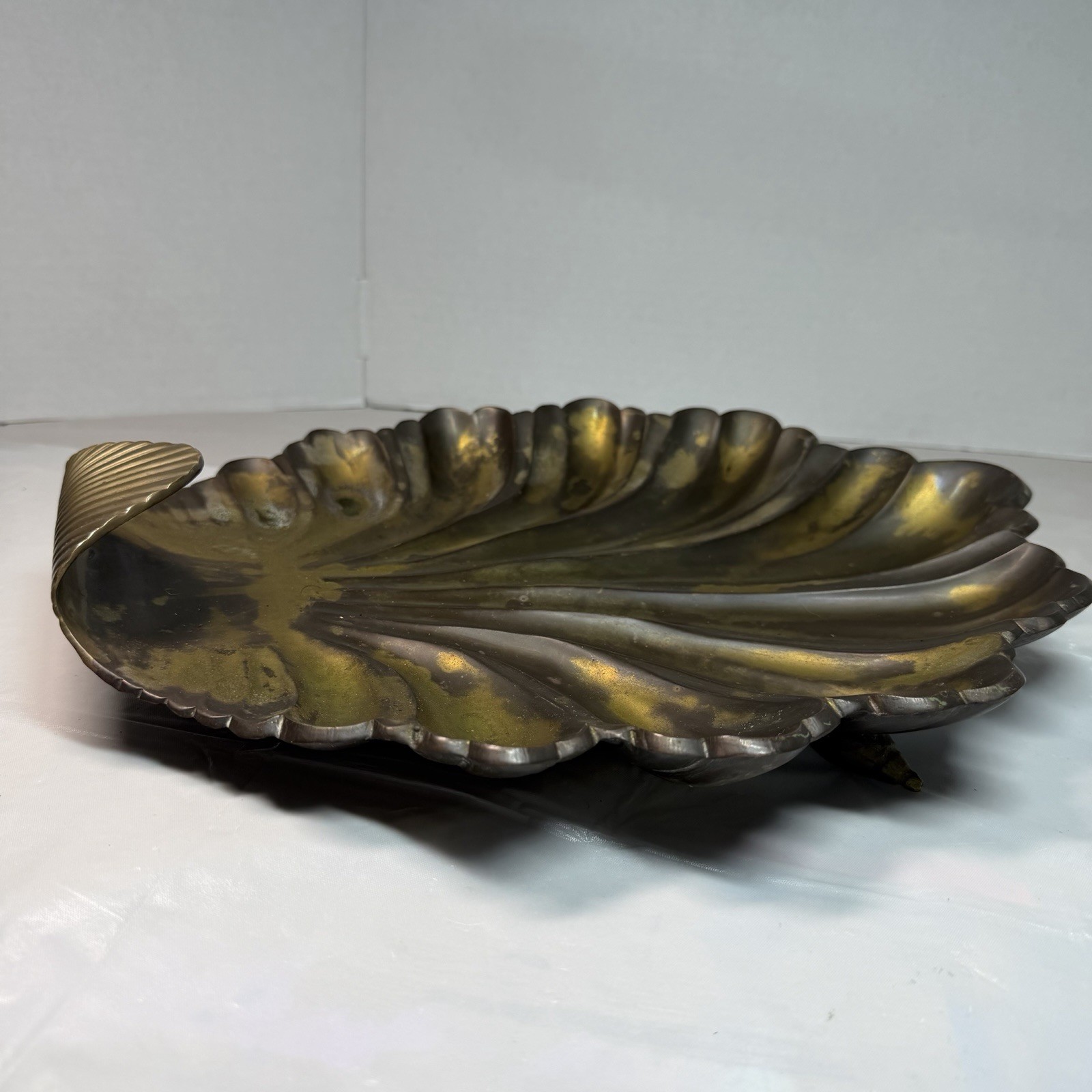 VTG MCM Heavy Brass Leaf Tray Italian Raymor Style Rolled Handle Platter 14\ VTG MCM Heavy Brass Leaf Tray Italian Raymor Style Rolled Handle Platter 14\