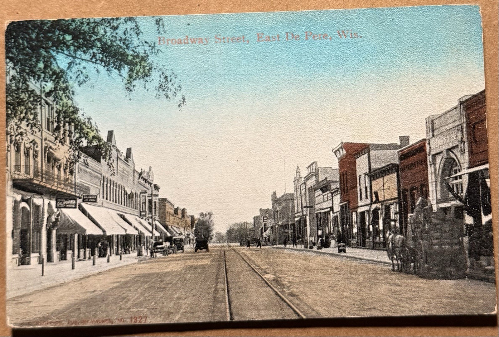 Old East De Pere WI Broadway Street, Brown County, Postcard
