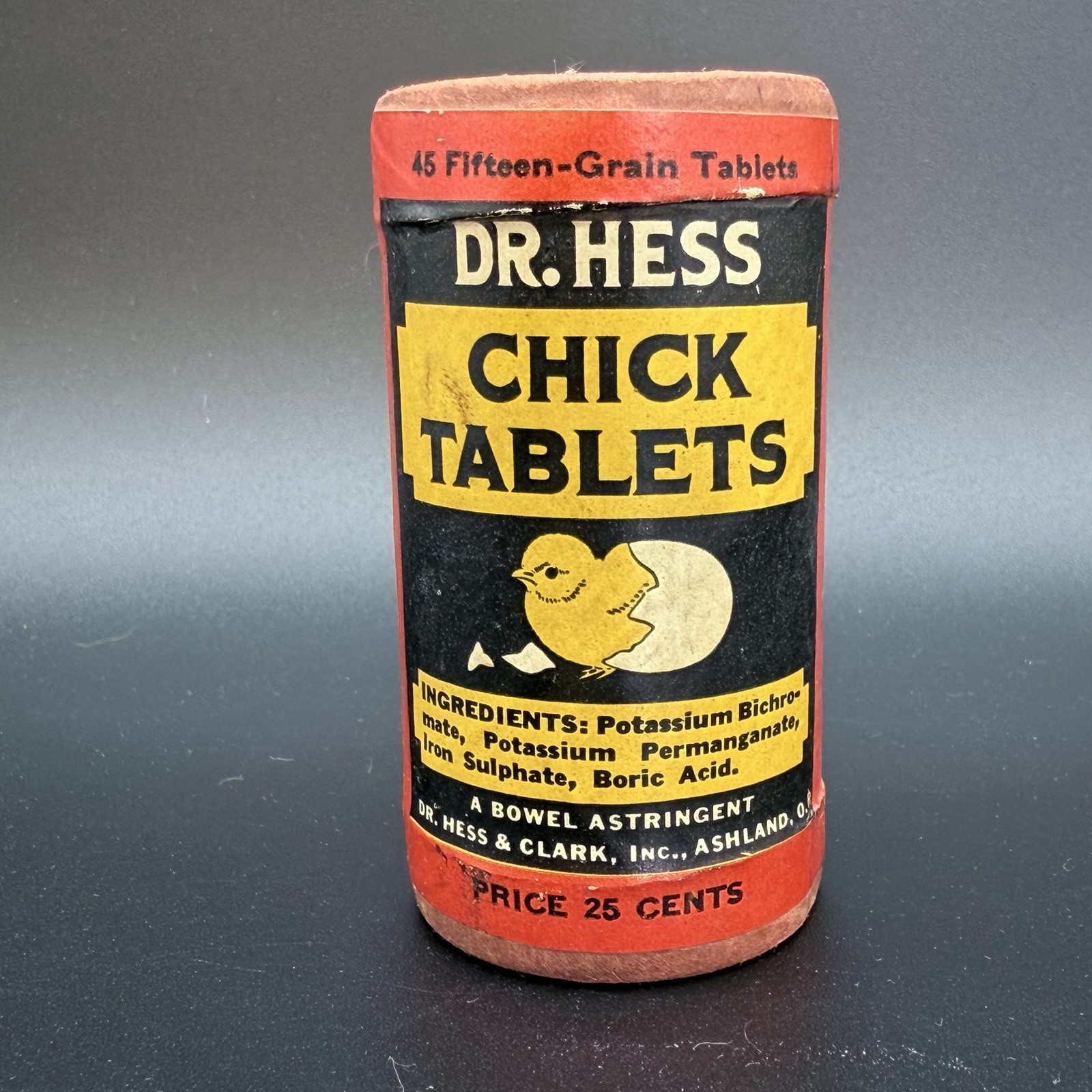VINTAGE 1929 DR HESS CHICK TABLETS CONTAINER CAN SIGN FARM FEED SEED EGG VINTAGE 1929 DR HESS CHICK TABLETS CONTAINER CAN SIGN FARM FEED SEED EGG