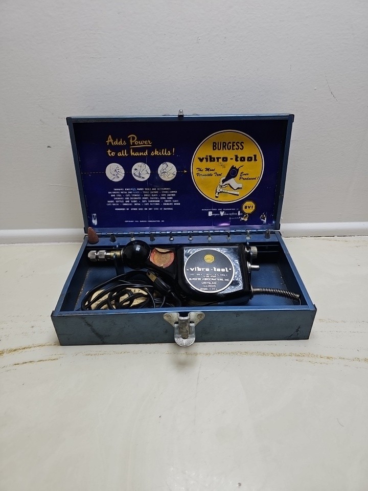 Vintage Burgess Vibro-Tool Electric Engraver BVI Metal Case Tested Working USA Vintage Burgess Vibro-Tool Electric Engraver BVI Metal Case Tested Working USA
