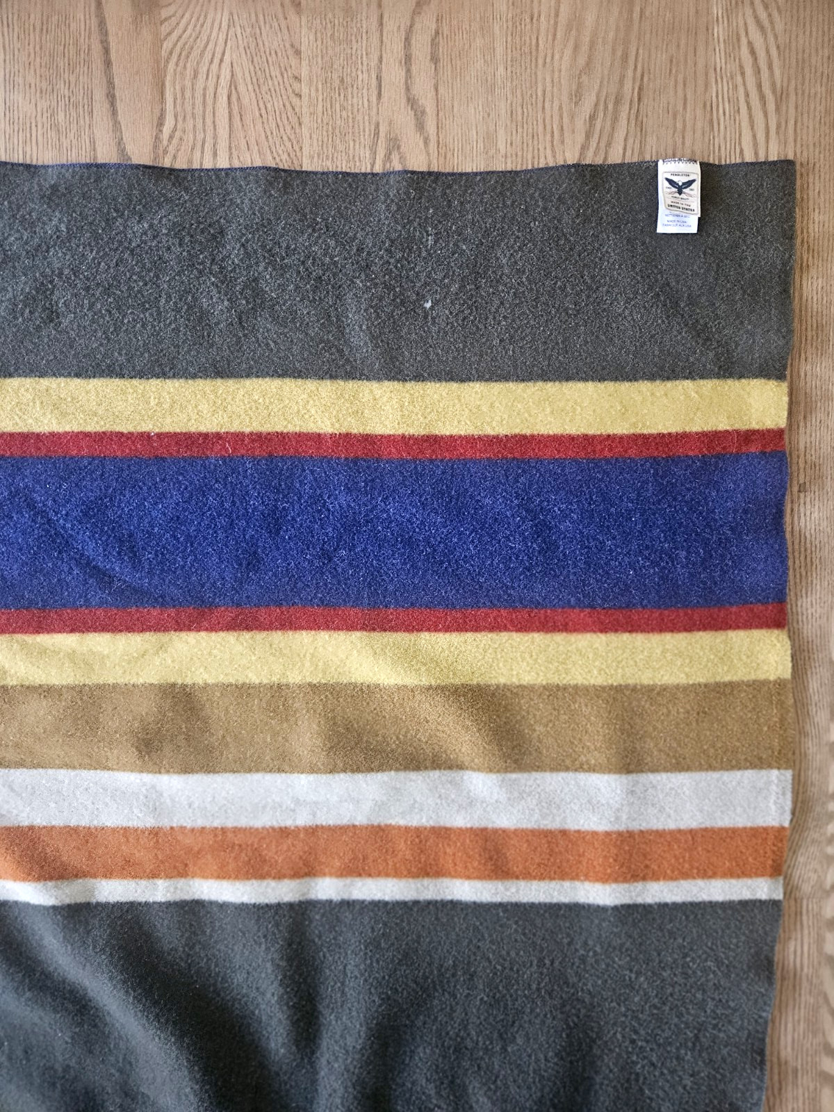 Pendleton Made In USA Badlands National Park Wool Striped Blanket 85x66 Pendleton Made In USA Badlands National Park Wool Striped Blanket 85x66