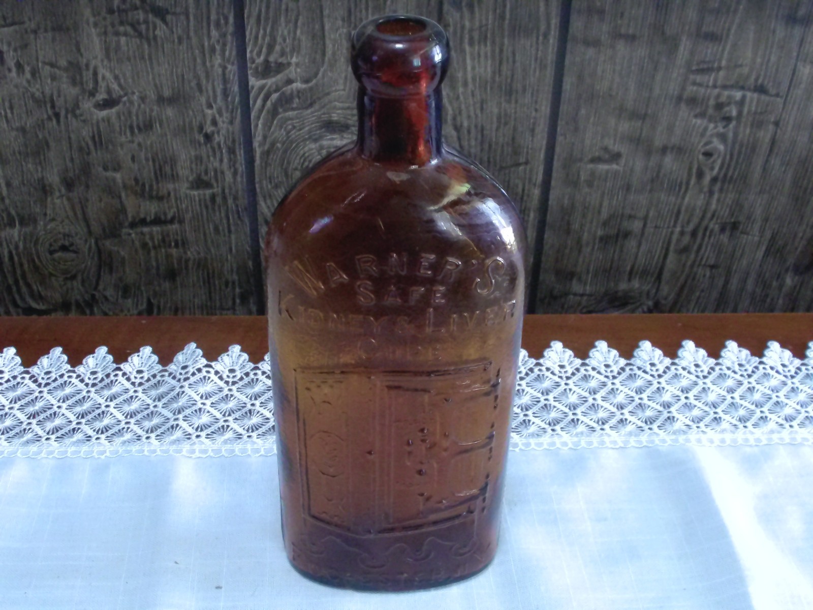 Antique Warner’s Safe Kidney & Liver Cure Amber Bottle – Rochester NY – Embossed