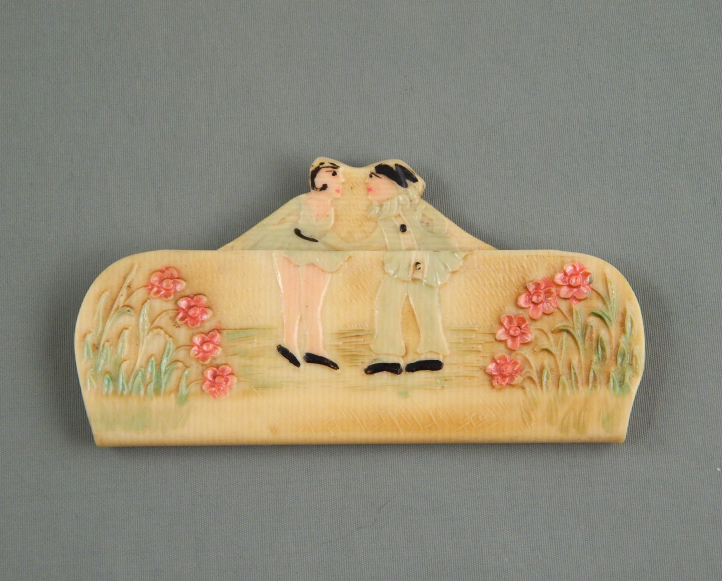 Vintage Enamel Celluloid Figural Courting Couple Hair Comb & Case Holder Vintage Enamel Celluloid Figural Courting Couple Hair Comb & Case Holder