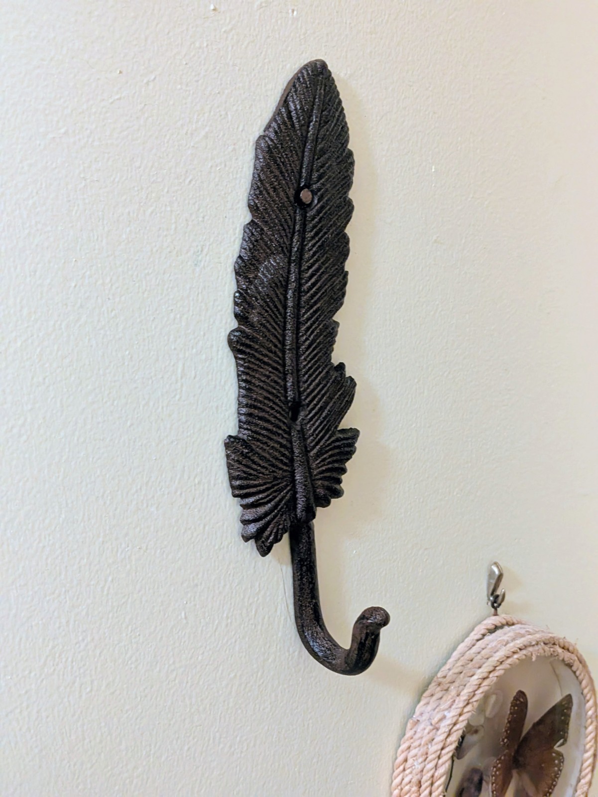 Vintage Style Feather Cast Iron Wall Hook