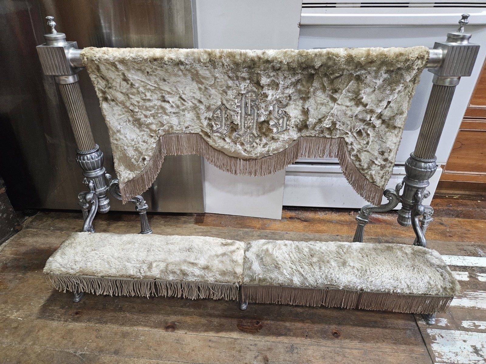 Antique St. Mary's Prie Dieu Funeral Rail Kneeler Style # 110 Antique St. Mary's Prie Dieu Funeral Rail Kneeler Style # 110