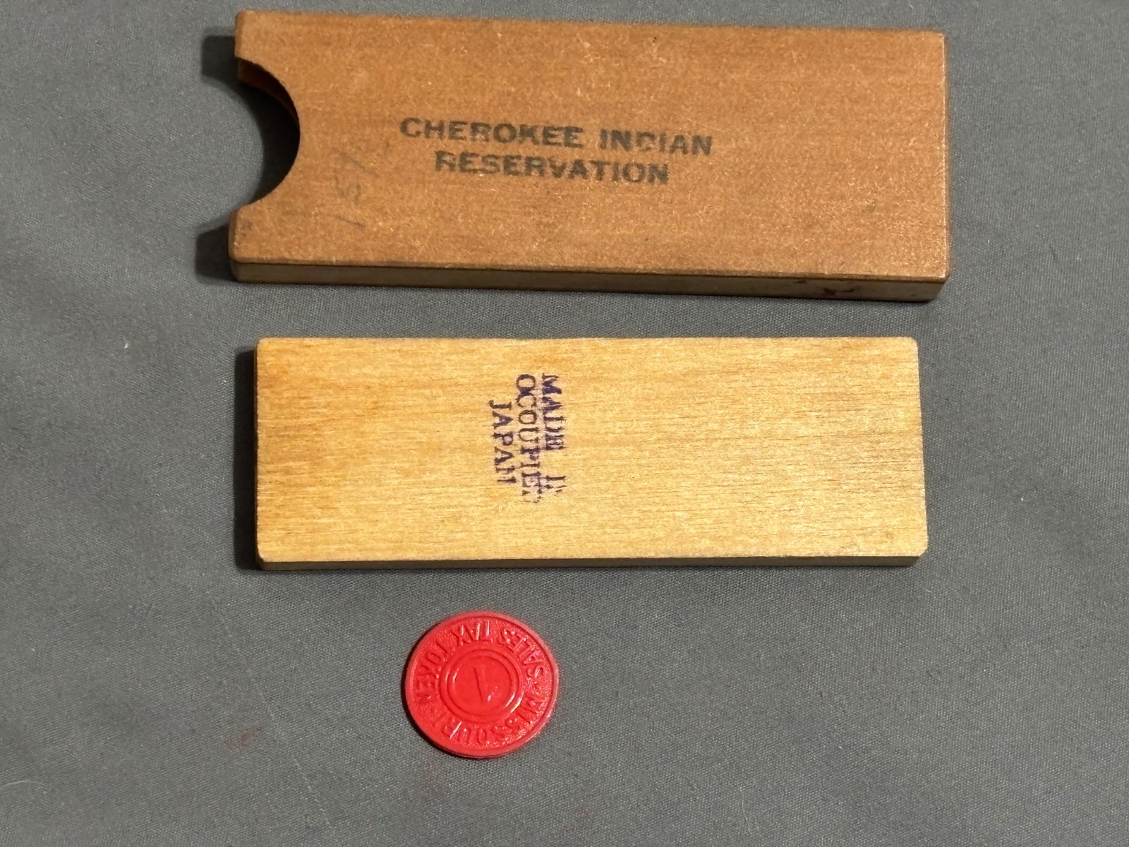 1945-1952 Cherokee Indian Reservation OCCUPIED JAPAN Wood DISAPPEAR COIN TRICK