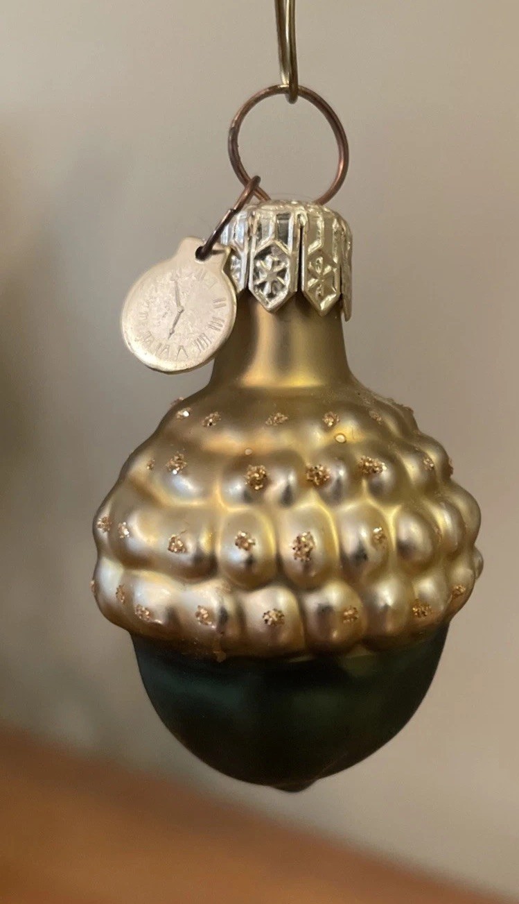 Vintage Dept 56 Mercury Glass Acorn Ornament 1.75” X 1” Poland 1990s Vintage Dept 56 Mercury Glass Acorn Ornament 1.75” X 1” Poland 1990s