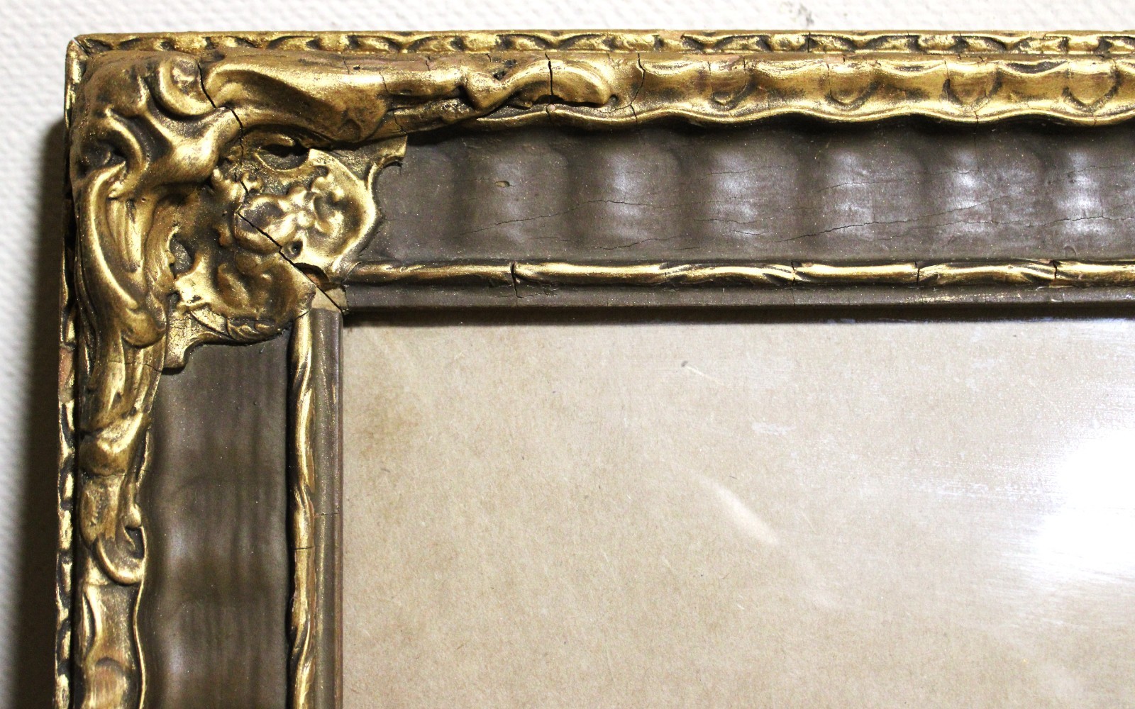 SUPERB FIT 9 X 12 ANTIQUE ARTS CRAFTS WOOD FRAME ORNATE BUBBLE GLASS GOLD FRENCH