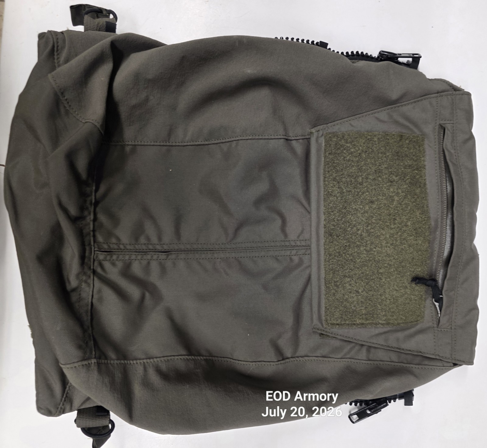 Crye Precision Zip On Pack 2.0 Ranger Green - Size L/XL - Display Model Crye Precision Zip On Pack 2.0 Ranger Green - Size L/XL - Display Model