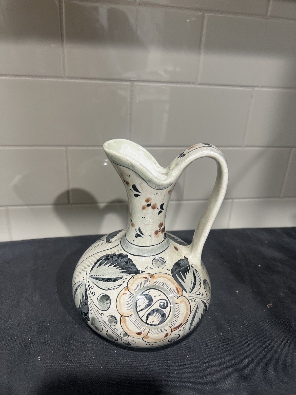 Vintage Mexican Tonala Pottery Medium Pitcher Vase Handle Birds 7\ Vintage Mexican Tonala Pottery Medium Pitcher Vase Handle Birds 7\