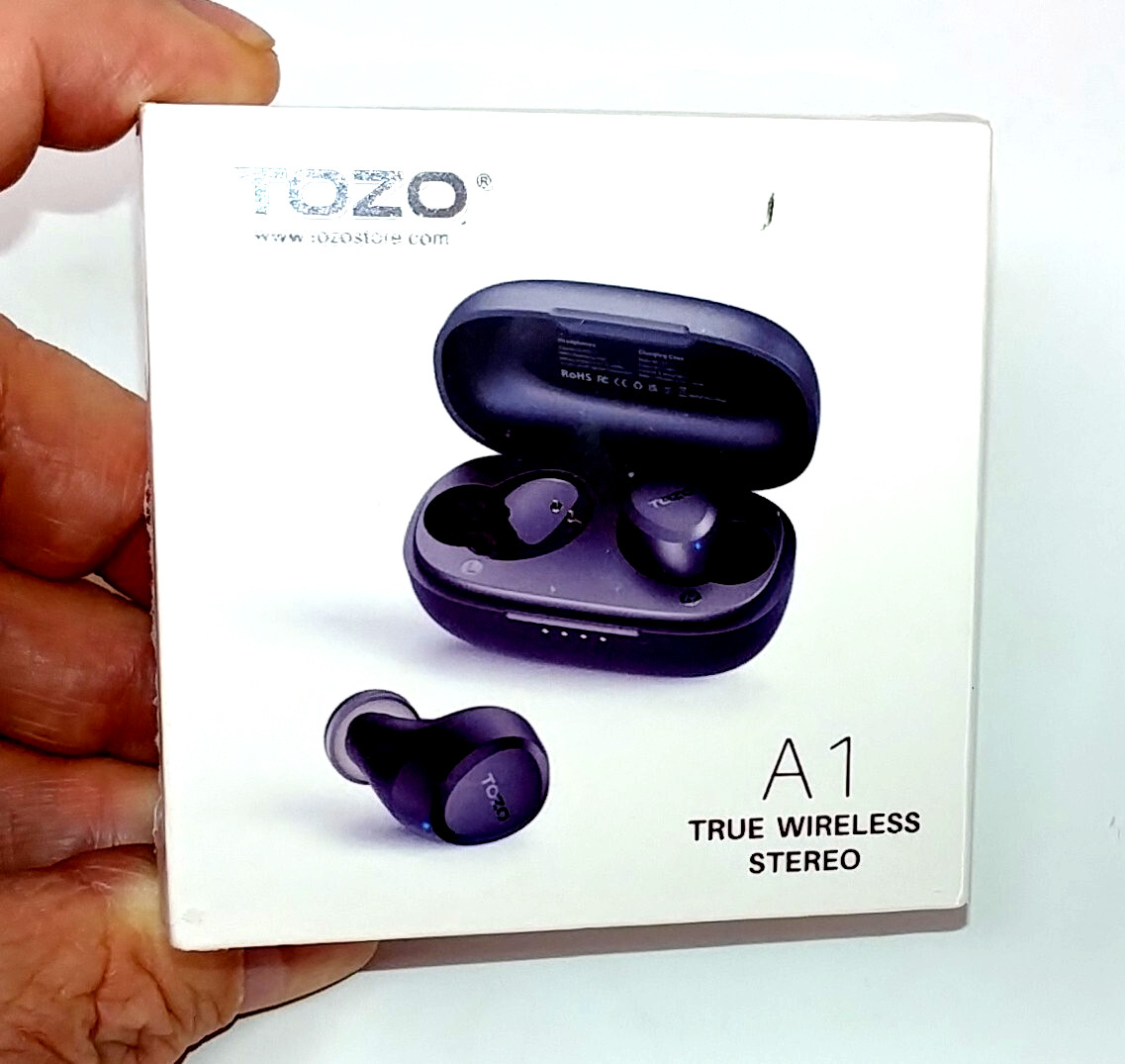 TOZO A1 True Wireless Stereo Ear Buds with Charging Case New Old Stock BLACK