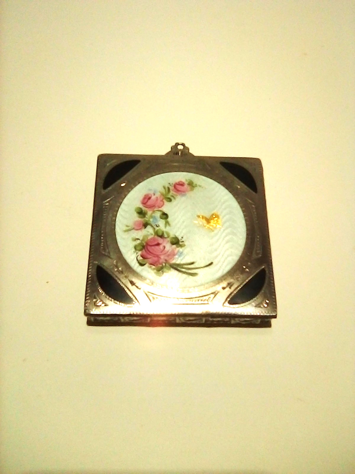 Woman’s vintage Guilloche Enamel  compact