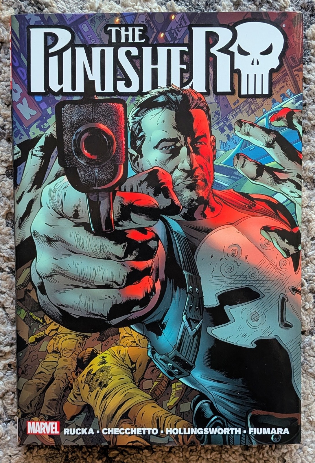 Marvel The Punisher Vol 1 Hardcover HC Graphic Novel Rucka Checchetto Excellent