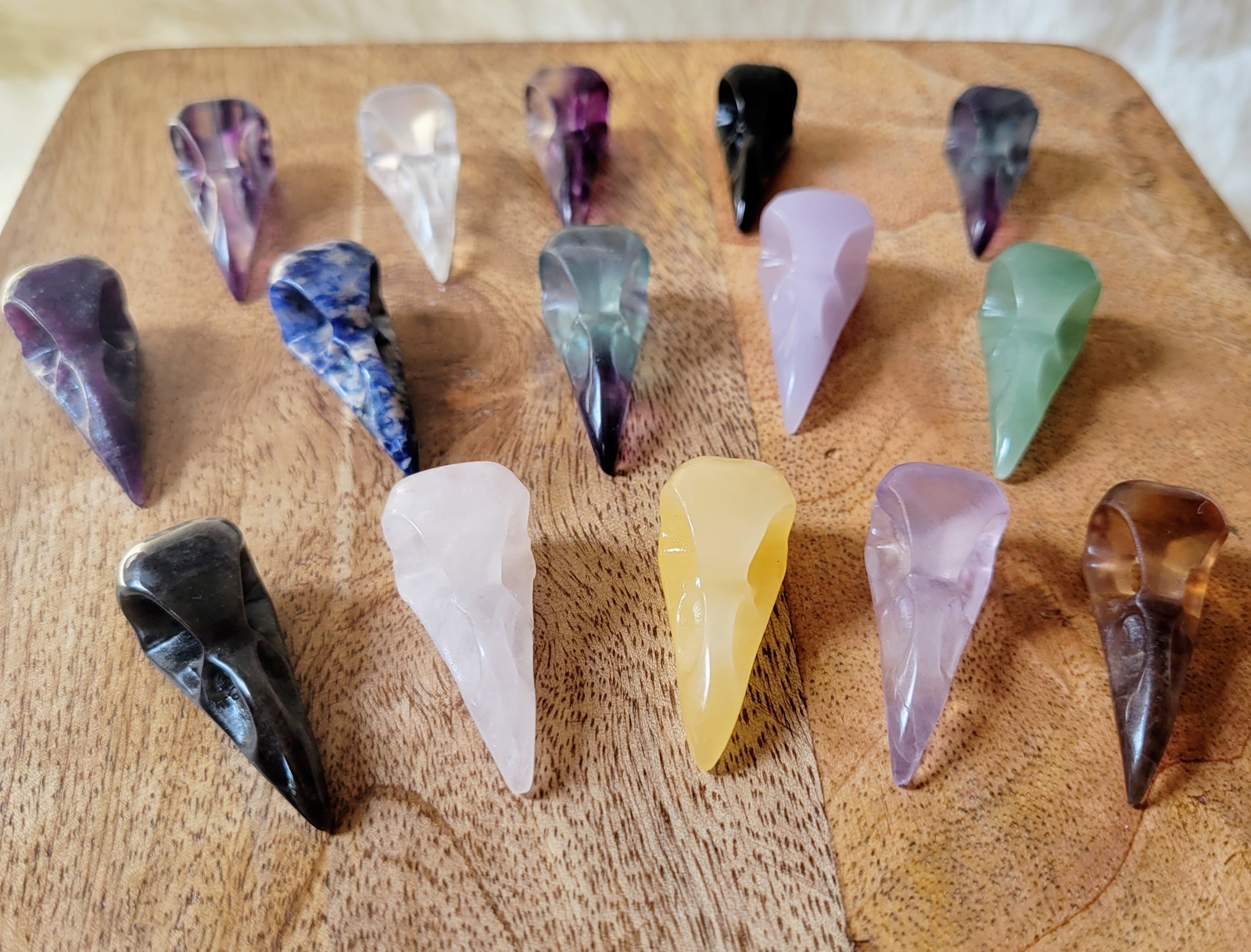 Miniature Raven Skulls, Mini Ravens, Mini Skulls, Crystal Carvings, Beautiful Miniature Raven Skulls, Mini Ravens, Mini Skulls, Crystal Carvings, Beautiful
