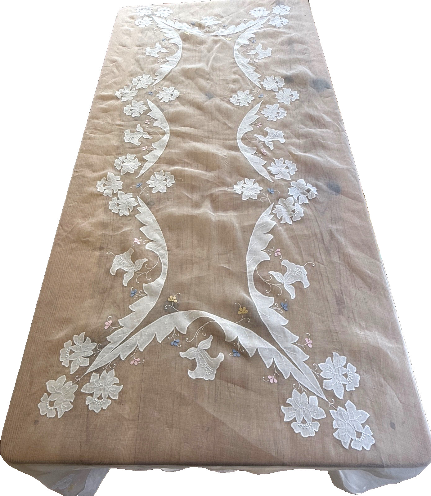 Vintage Madeira Linen Organza Hand Embroidered Banquet Tablecloth & Napkins B396 Vintage Madeira Linen Organza Hand Embroidered Banquet Tablecloth & Napkins B396