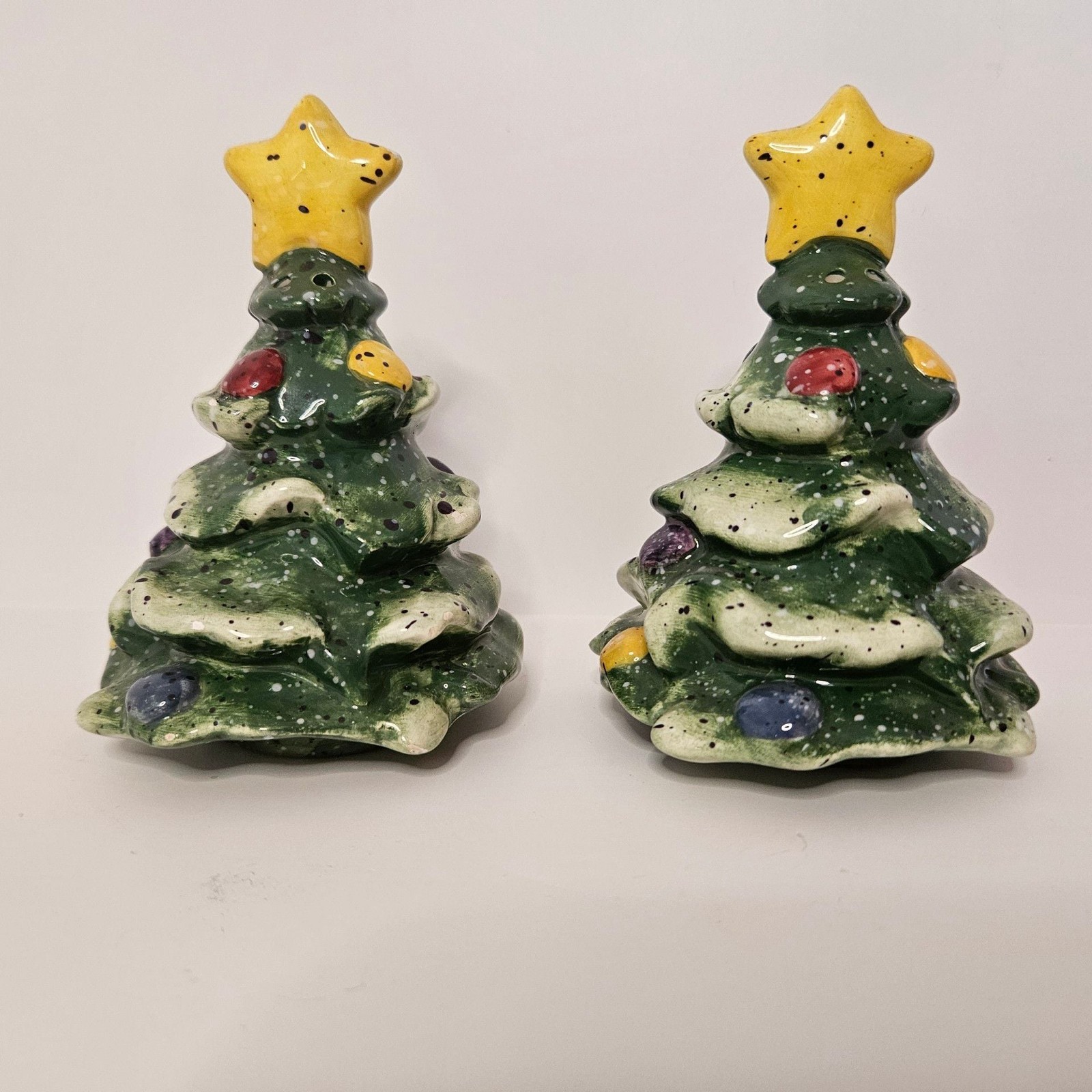Christmas Tree Salt Pepper Shakers Ceramic Vintage 1998 Julie Ueland Enesco Christmas Tree Salt Pepper Shakers Ceramic Vintage 1998 Julie Ueland Enesco