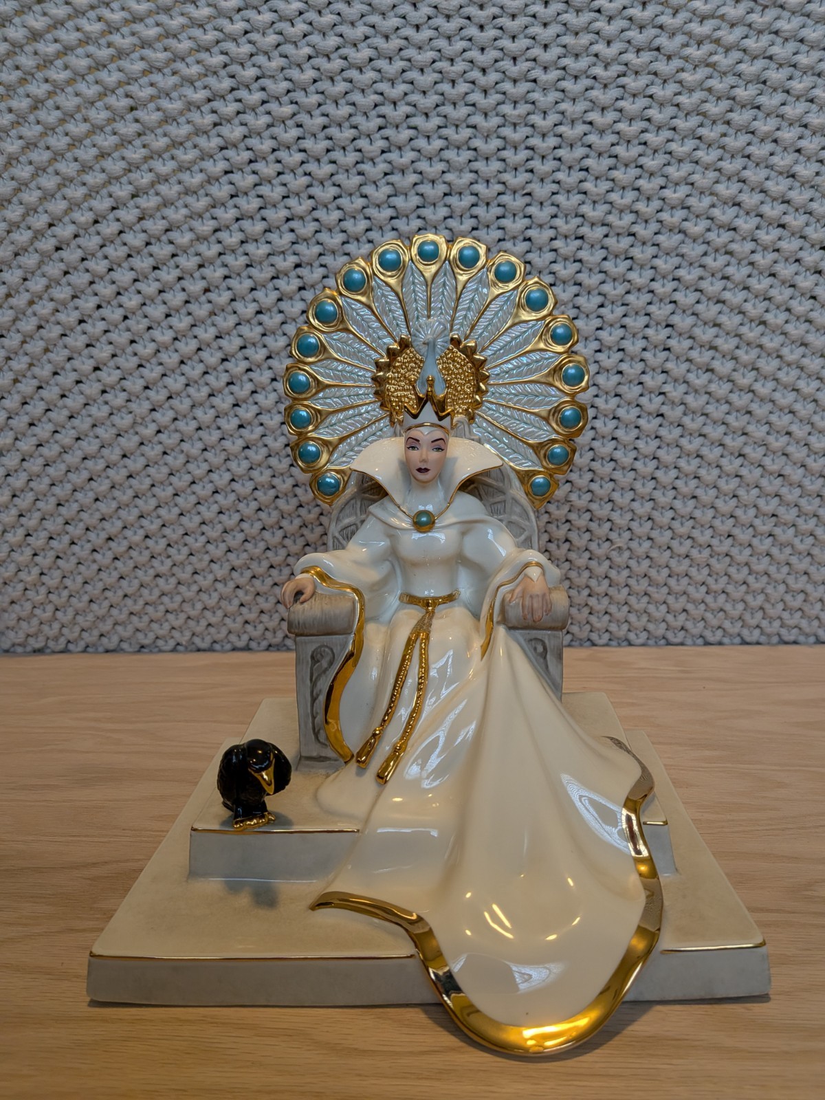 Lenox Court Of The Wicked Queen-Snow White Disney Showcase Collection Excellent Lenox Court Of The Wicked Queen-Snow White Disney Showcase Collection Excellent