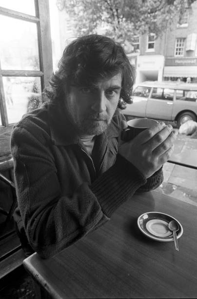 Alan Bates actor in a coffeeshop in his London neighborhood 1968 OLD PHOTO Alan Bates actor in a coffeeshop in his London neighborhood 1968 OLD PHOTO