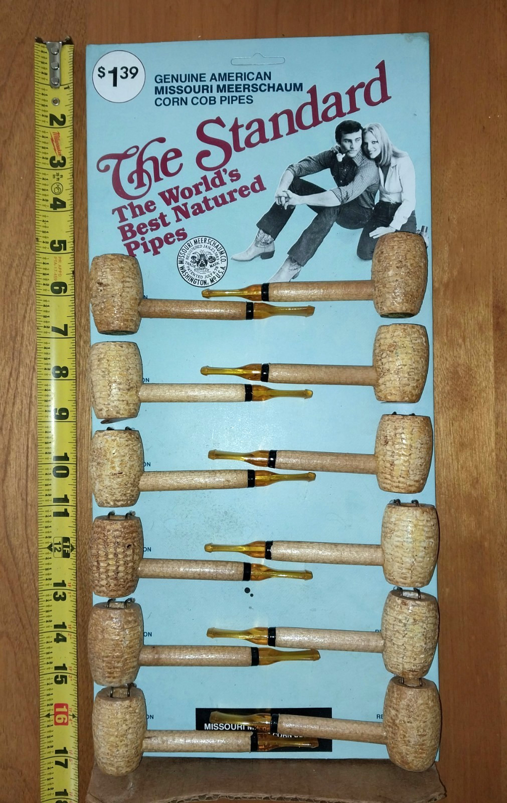Vtg 1970s Missouri Meerschaum Corn Cob Pipes 1 Dozen #490 Store Counter Display