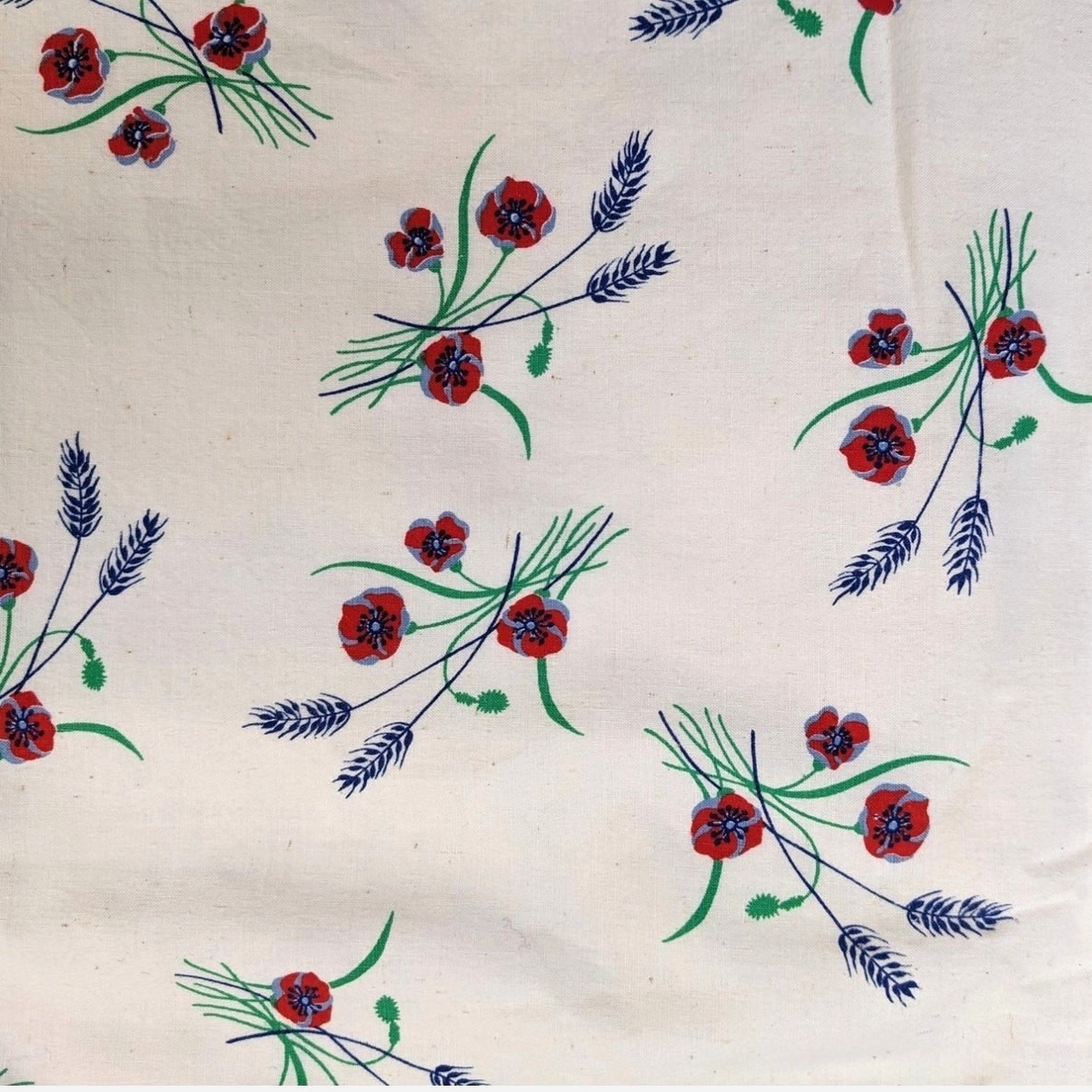 5 1/2 Yds Vintage 1960's Unbleached Speckled Muslin Cotton ~ Red Poppies & Grass 5 1/2 Yds Vintage 1960's Unbleached Speckled Muslin Cotton ~ Red Poppies & Grass