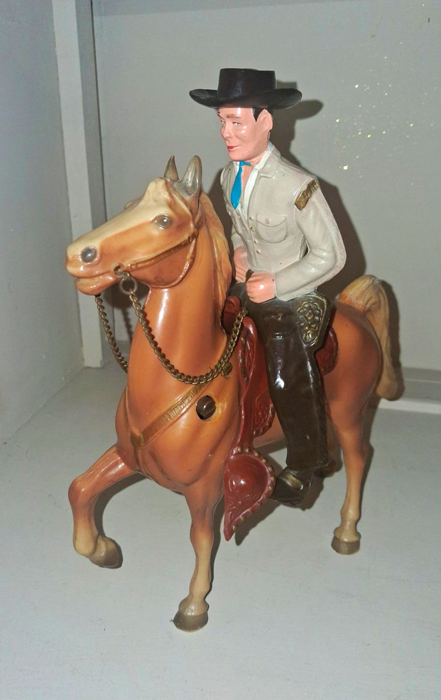 Breyer Vintage RARE WORKING Music Box & Lucky Ranger Rider As-Is Breyer Vintage RARE WORKING Music Box & Lucky Ranger Rider As-Is