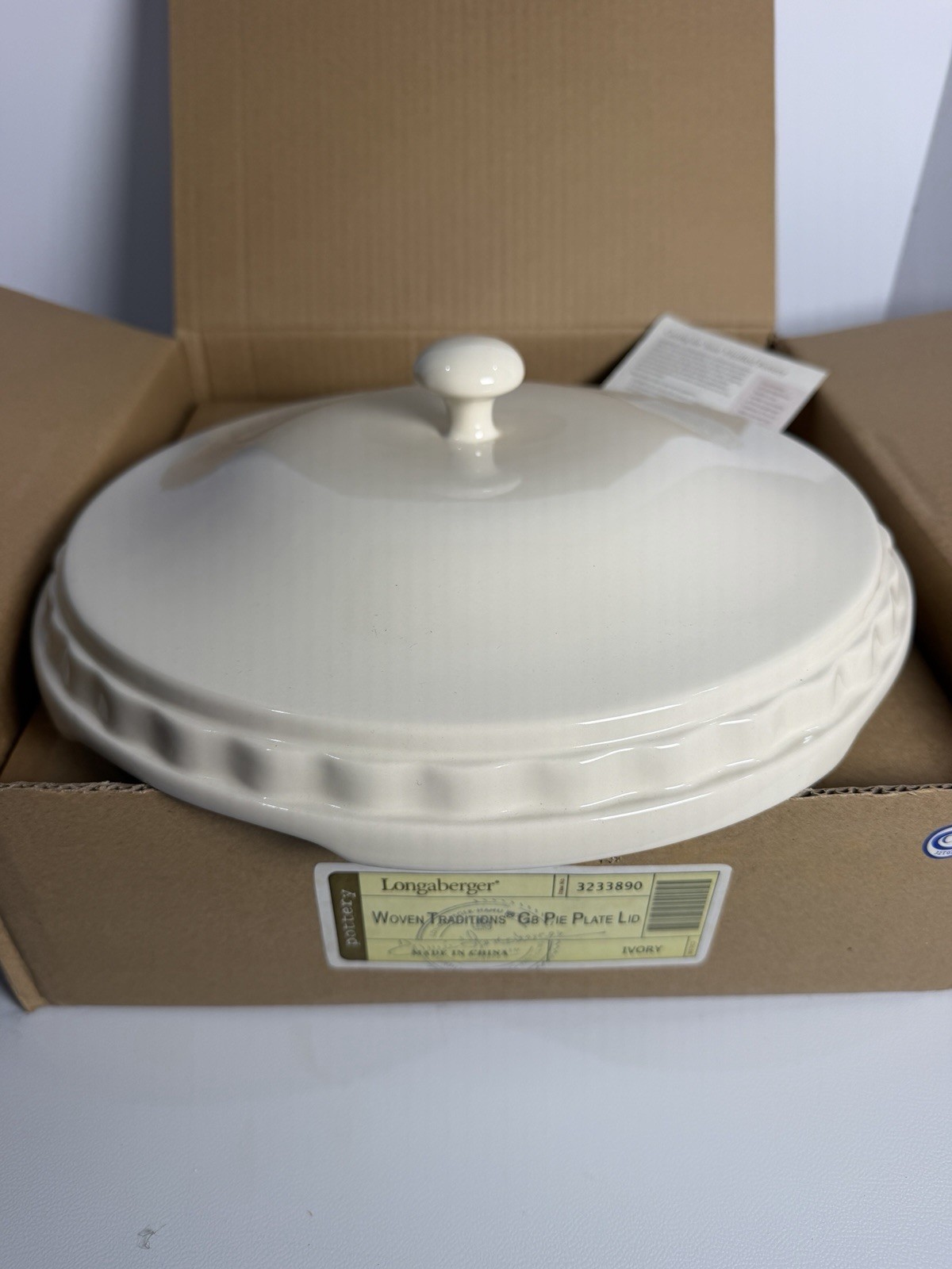 Longaberger Woven Tradition Heirloom Ivory Pottery Pie Plate Lid - NEW Longaberger Woven Tradition Heirloom Ivory Pottery Pie Plate Lid - NEW
