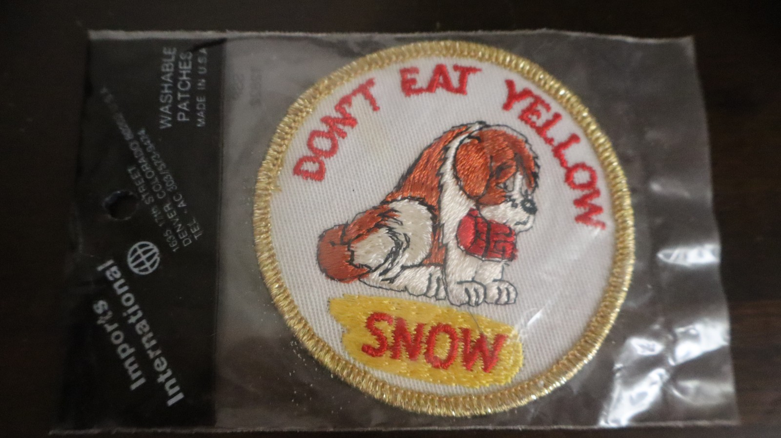 Vintage St bernard DONT EAT YELLOW SNOW Patch Dog Funny 70s 80s 