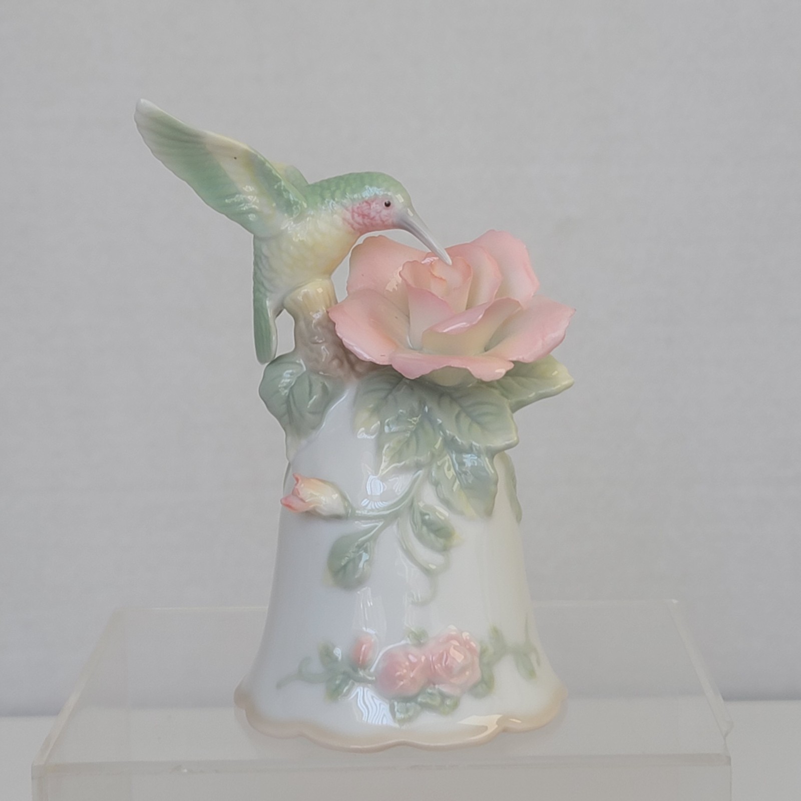 Cosmos Gifts Fine Porcelain Hummingbird With Pink Rose Bell Figurine Decor