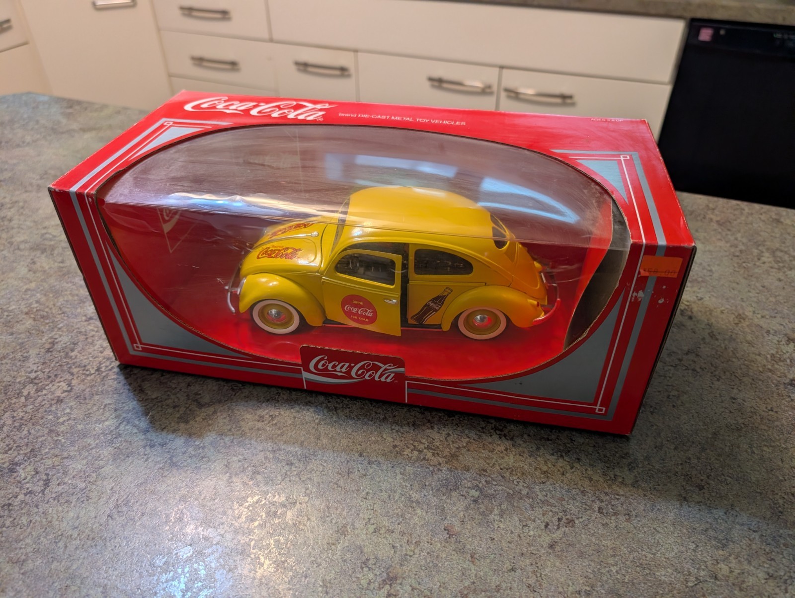 Solido Coca Cola Coke VW Volkswagen Yellow Bug 1:18 Diecast Car NIB NEW