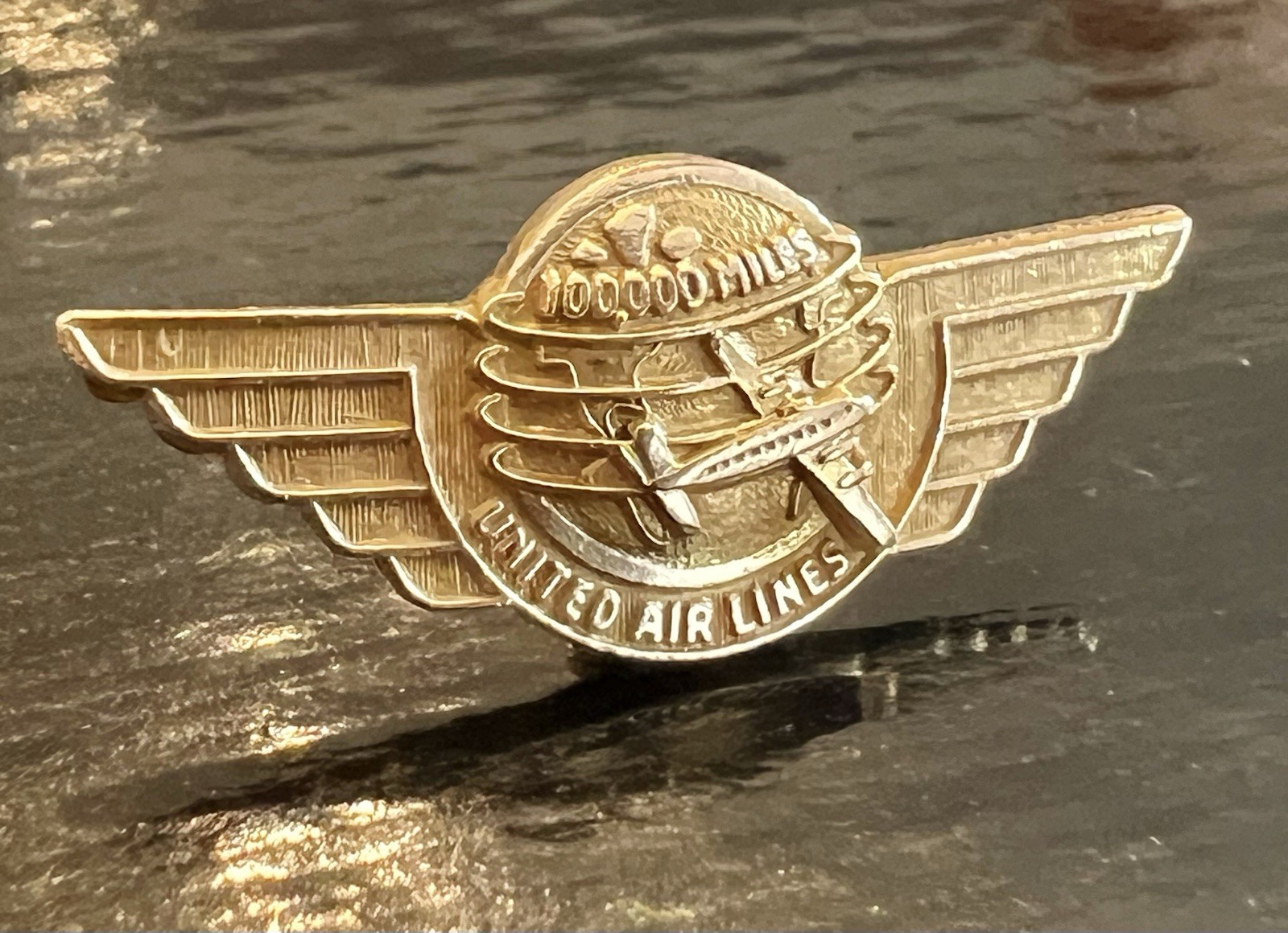 Vintage *UNITED AIRLINES 100,000 Miles Club* 10K GOLD FILLED Jeweler\'s Made Pin